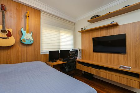 Apartamento à venda com 240m², 3 quartos e 4 vagasSuíte 2