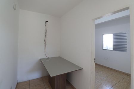 Sala  de casa para alugar com 2 quartos, 60m² em Jardim Campo Limpo (zona Norte), São Paulo