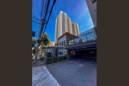 Apartamento à venda com 128m², 3 quartos e 2 vagasFachada e portaria