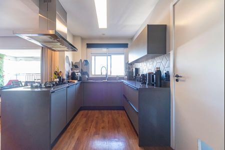 Apartamento à venda com 128m², 3 quartos e 2 vagasCozinha 