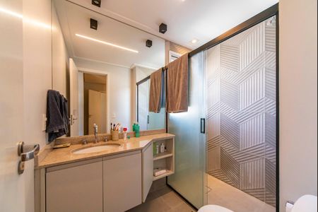 Apartamento à venda com 128m², 3 quartos e 2 vagasBanheiro do Quarto 3