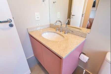 Apartamento à venda com 128m², 3 quartos e 2 vagasBanheiro do Quarto 2