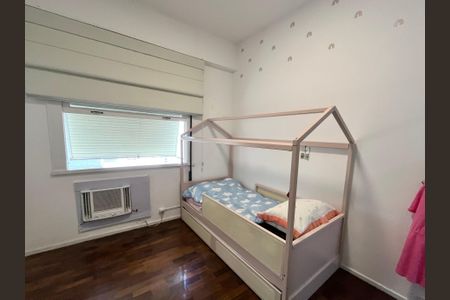 Apartamento à venda com 143m², 3 quartos e 2 vagasSuite 2
