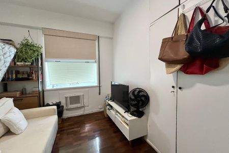 Apartamento à venda com 143m², 3 quartos e 2 vagasQuarto 3