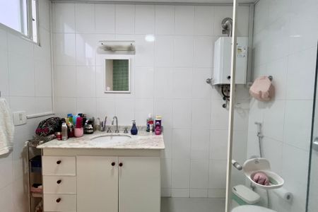 Apartamento à venda com 143m², 3 quartos e 2 vagasBanheiro social