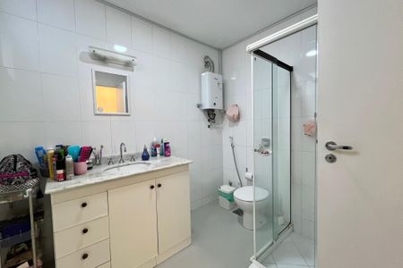 Apartamento à venda com 143m², 3 quartos e 2 vagasSuite 1