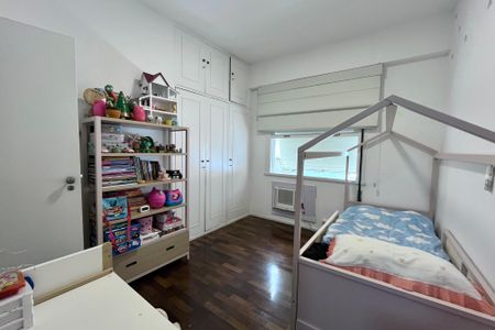 Apartamento à venda com 143m², 3 quartos e 2 vagasSuite 2