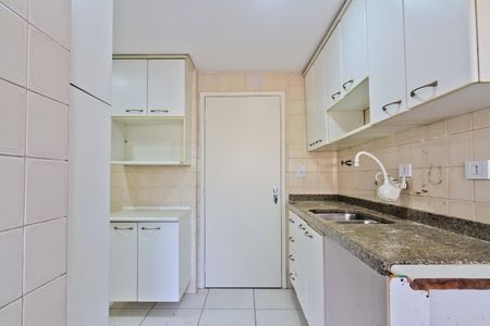 Apartamento à venda com 90m², 3 quartos e 2 vagasCozinha