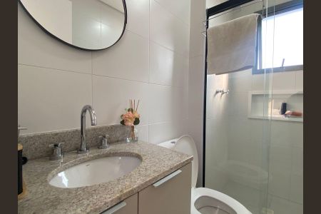 Apartamento à venda com 64m², 2 quartos e 1 vagaBanheiro da Suíte 2