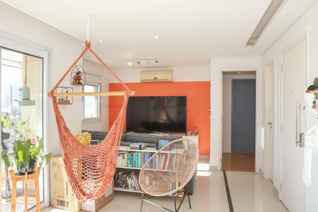 Sala de apartamento à venda com 3 quartos, 118m² em Vila Anglo Brasileira, São Paulo