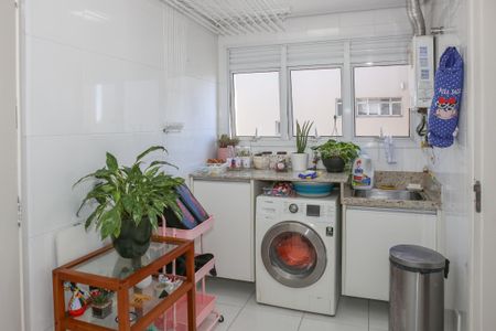 Apartamento à venda com 118m², 3 quartos e 2 vagasÁrea de Serviço