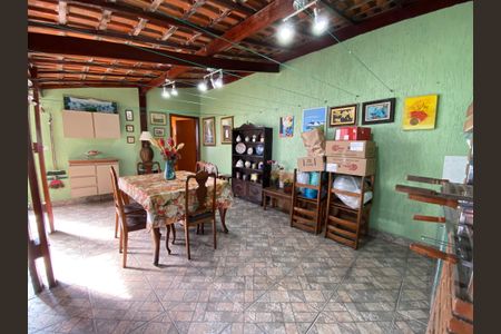 Casa à venda com 125m², 3 quartos e 1 vagaÁrea churrasqueira