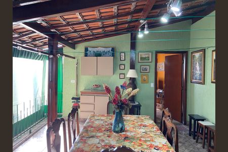Casa à venda com 125m², 3 quartos e 1 vagaÁrea churrasqueira