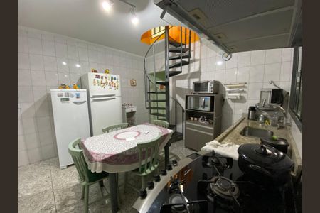 Casa à venda com 125m², 3 quartos e 1 vagaCozinha