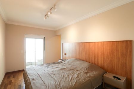 Apartamento à venda com 200m², 3 quartos e 6 vagassuíte 1
