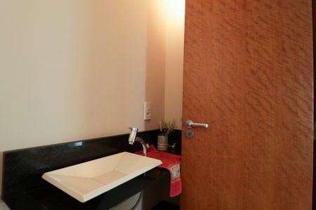 Apartamento à venda com 200m², 3 quartos e 6 vagasLavabo