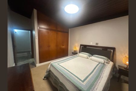 Casa de condomínio para alugar com 400m², 5 quartos e 4 vagasSuíte 3