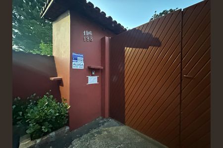 Casa de condomínio para alugar com 400m², 5 quartos e 4 vagasFachada e portaria