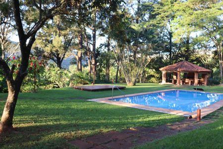 Casa de condomínio para alugar com 400m², 5 quartos e 4 vagasÁrea comum - Piscina