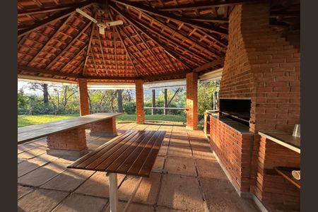 Casa de condomínio para alugar com 400m², 5 quartos e 4 vagasÁrea comum - Churrasqueira