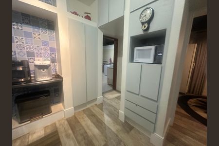 Casa de condomínio para alugar com 400m², 5 quartos e 4 vagasCozinha