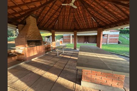 Casa de condomínio para alugar com 400m², 5 quartos e 4 vagasÁrea comum - Churrasqueira
