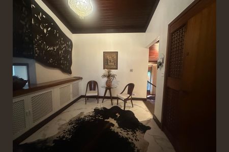 Hall de entrada de casa de condomínio para alugar com 5 quartos, 400m² em Jardim Parnaiba, Barueri