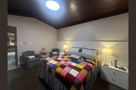 Casa de condomínio para alugar com 400m², 5 quartos e 4 vagasSuíte 4