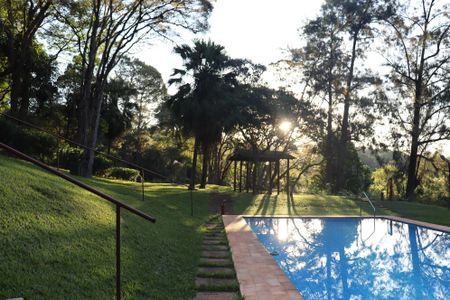 Casa de condomínio para alugar com 400m², 5 quartos e 4 vagasÁrea comum - Piscina