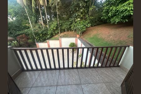 Casa de condomínio para alugar com 400m², 5 quartos e 4 vagasVaranda