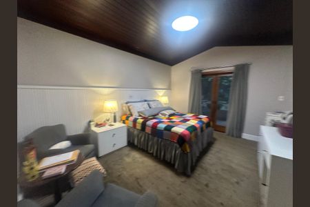 Casa de condomínio para alugar com 400m², 5 quartos e 4 vagasSuíte 4