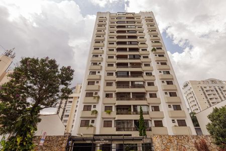 Apartamento à venda com 192m², 3 quartos e 2 vagasFachada