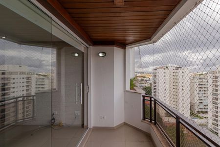 Apartamento à venda com 192m², 3 quartos e 2 vagasSacada
