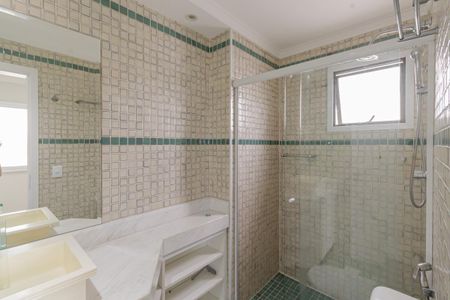 Apartamento à venda com 192m², 3 quartos e 2 vagasBanheiro da Suíte 1