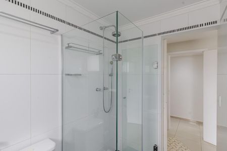 Apartamento à venda com 192m², 3 quartos e 2 vagasBanheiro da Suíte 2