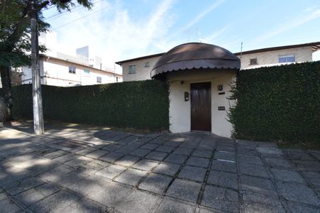Apartamento para alugar com 70m², 2 quartos e 1 vagaFachada do condomínio