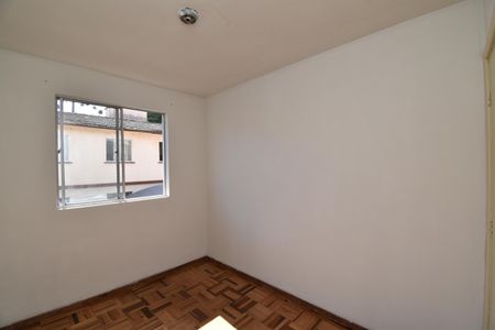 Quarto 2 de apartamento para alugar com 2 quartos, 70m² em Bacacheri, Curitiba