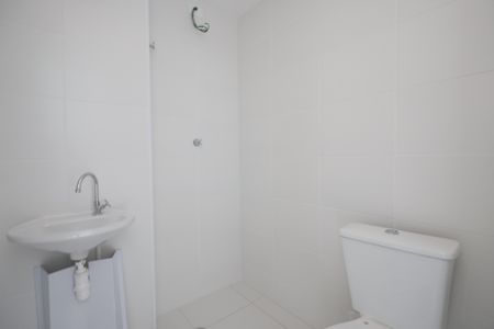 Banheiro  de apartamento para alugar com 1 quarto, 30m² em Vila Gustavo, São Paulo