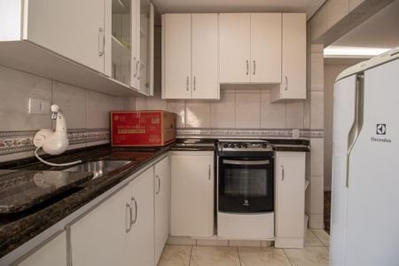 Apartamento para alugar com 58m², 2 quartos e sem vagaCozinha e Área de Serviço