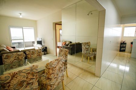 Sala de apartamento para alugar com 2 quartos, 85m² em Guilhermina, Praia Grande