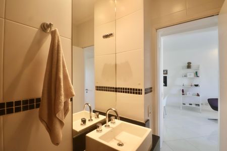 Apartamento para alugar com 85m², 2 quartos e 1 vagaBanheiro Social