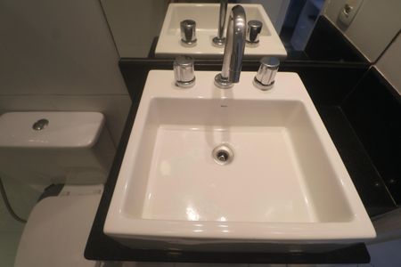 Apartamento para alugar com 85m², 2 quartos e 1 vagaBanheiro Suíte 2