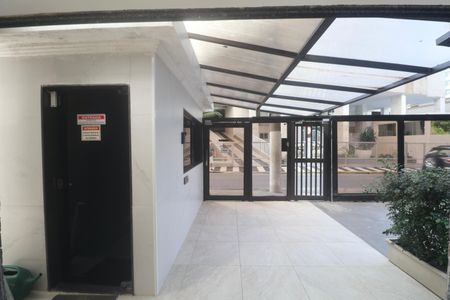 Apartamento para alugar com 85m², 2 quartos e 1 vagaFachada