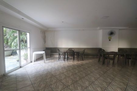 Apartamento para alugar com 85m², 2 quartos e 1 vagaÁrea comum