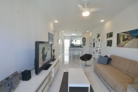 Apartamento para alugar com 85m², 2 quartos e 1 vagaSala