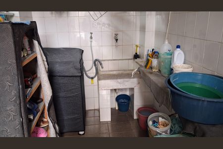 Casa à venda com 100m², 3 quartos e 2 vagas Casa à venda com 100m², 3 quartos e 2 vagasÁrea de Serviço
