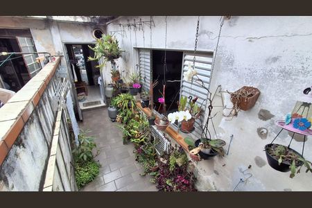 Casa à venda com 100m², 3 quartos e 2 vagas Casa à venda com 100m², 3 quartos e 2 vagasQuintal