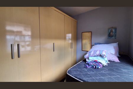 Casa à venda com 100m², 3 quartos e 2 vagas Casa à venda com 100m², 3 quartos e 2 vagasQuarto 1