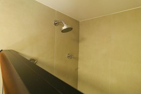 Banheiro de kitnet/studio à venda com 0 quarto, 25m² em Santo Amaro, São Paulo