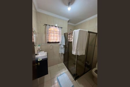 Banheiro de casa à venda com 4 quartos, 256m² em Jardim das Flores, Osasco